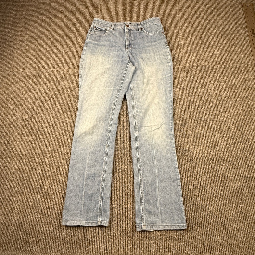 Jones New York Lexington Straight Womens Size 8 Light Wash Classic Stretch Denim